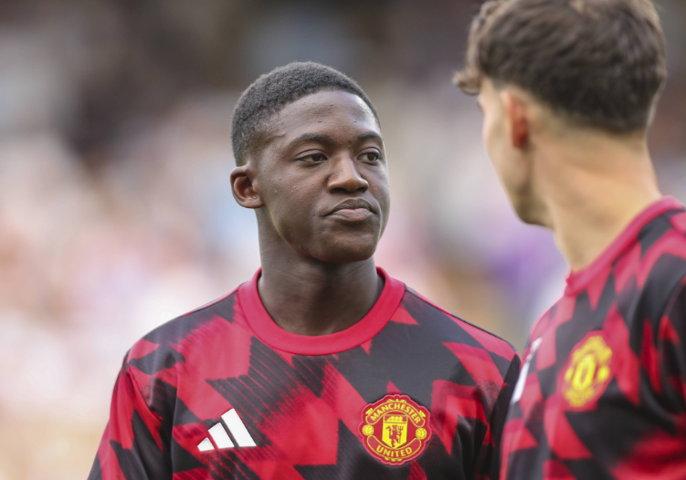 那不勒斯引援梅努：预算明晰前暂缓报价