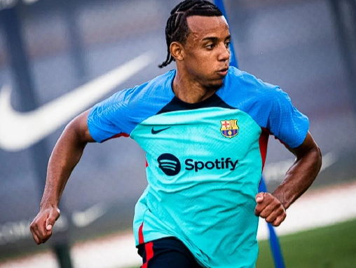 巴萨后防变数：孔德训练未完成，加西亚或临危受命